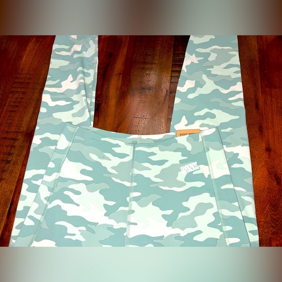 Victoria’s Secret PINK Active Compression Legging High Waist Full Length Camo M - Picture 4 of 5